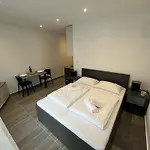 Makala Apartment Split